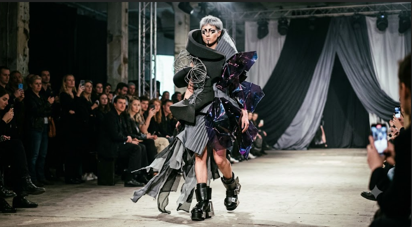 Avant-garde fashion
